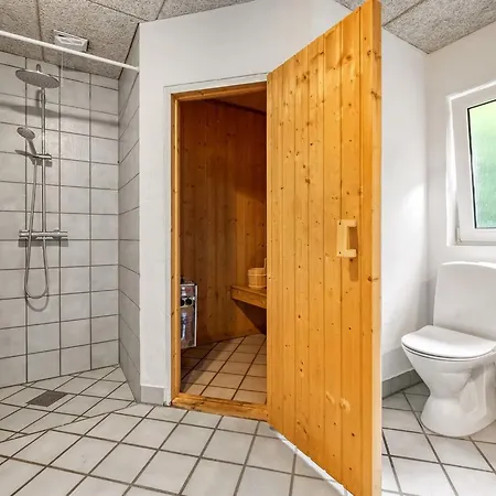 Marino - 600m From The Sea By Interhome Glesborg